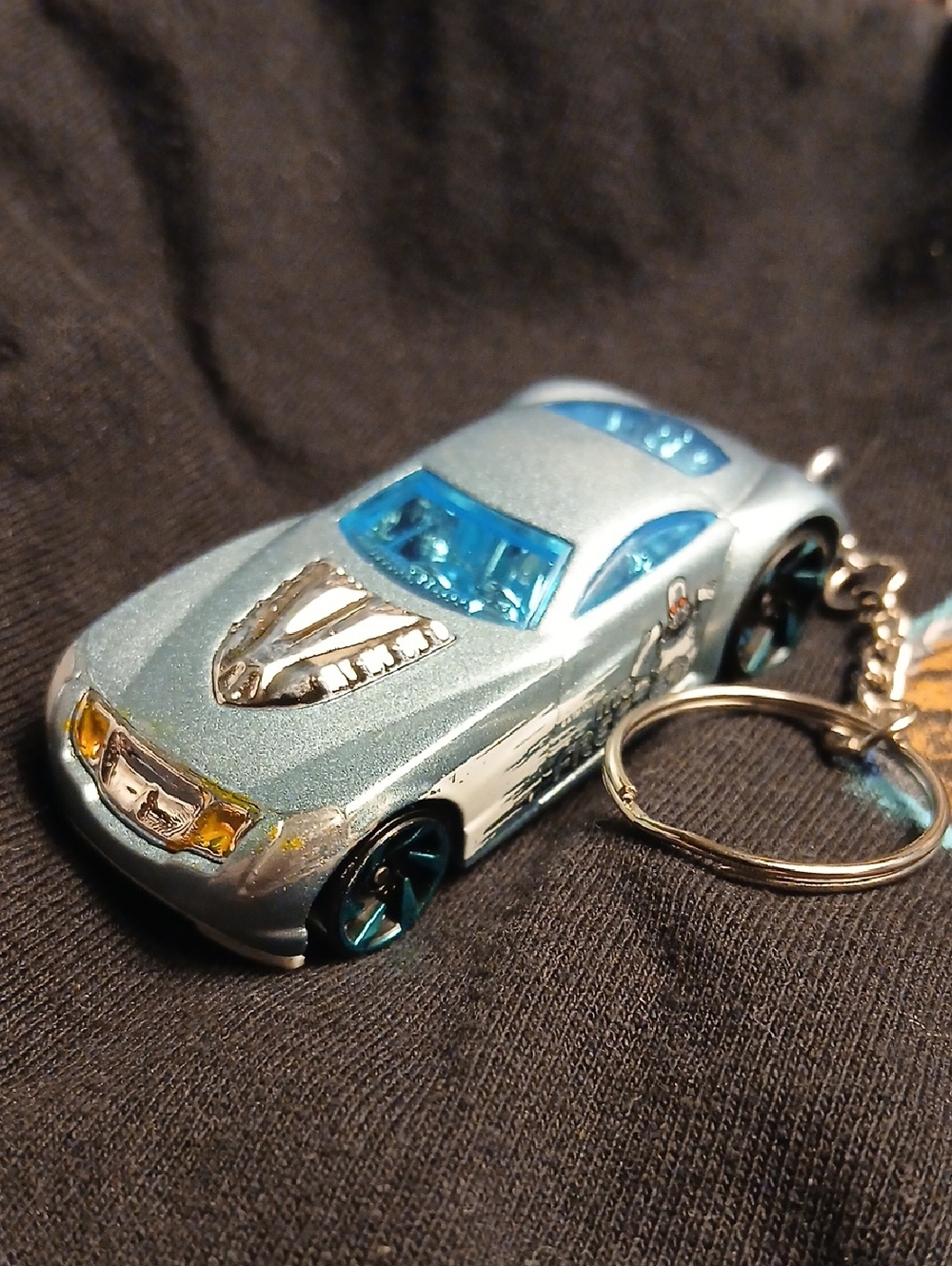 Key Chain. Mr. FREEZE Sir OMINOUS. Hot Wheels Custom Key Ring